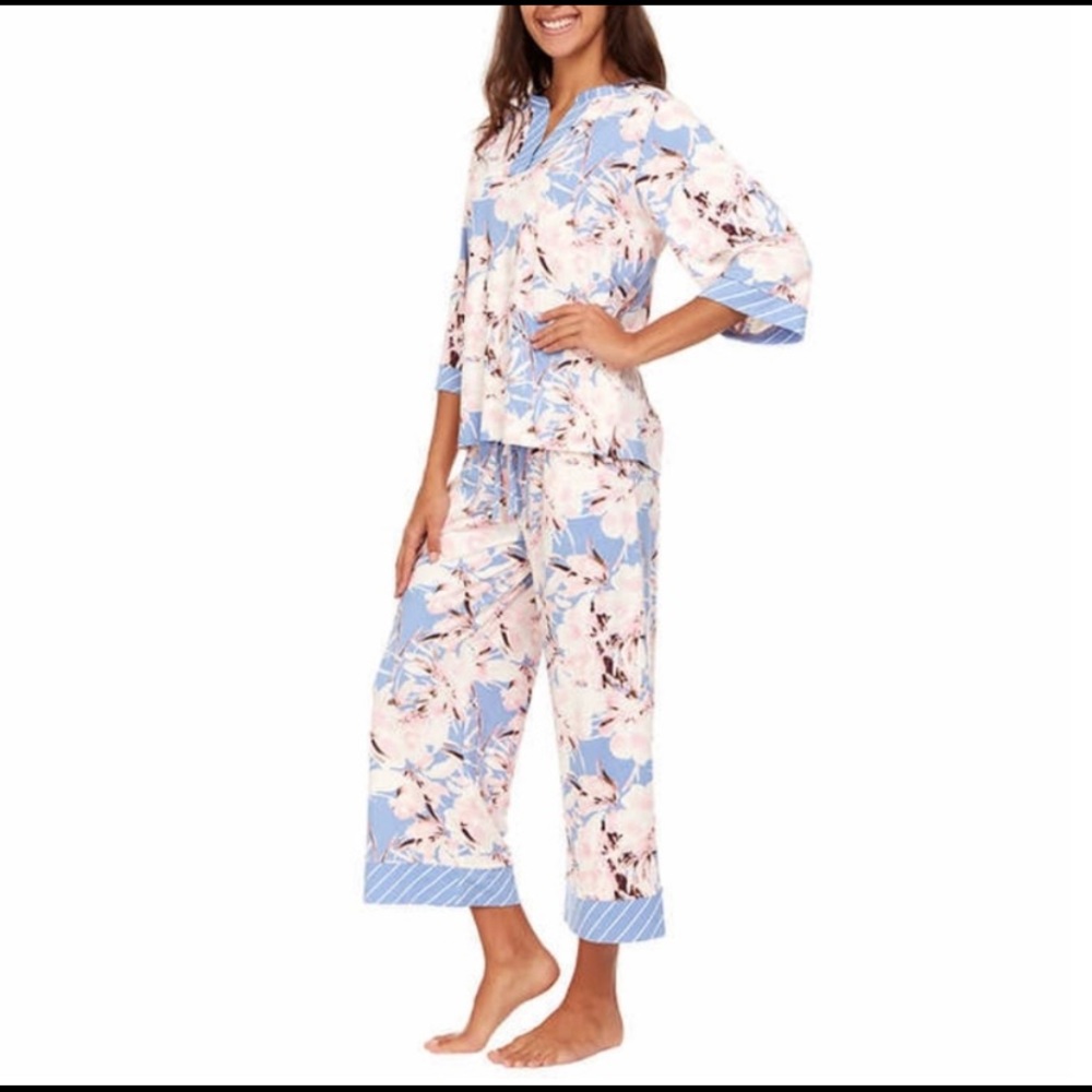 Flora Nikrooz Crop Pants PJ Set - Picture 2 of 8
